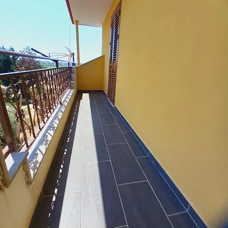 Dhoma Plazhi Natyra Casa de Férias *
